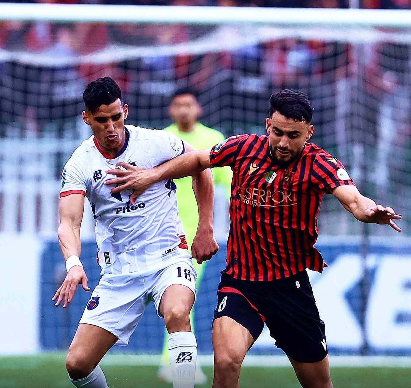 تعادل سلبي يحسم ذهاب نصف نهائي "الكونفدرالية" بين اتحاد الجزائر وأولمبيك آسفي