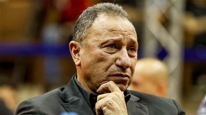 غياب الخطيب عن اجتماع الأهلي الطارئ