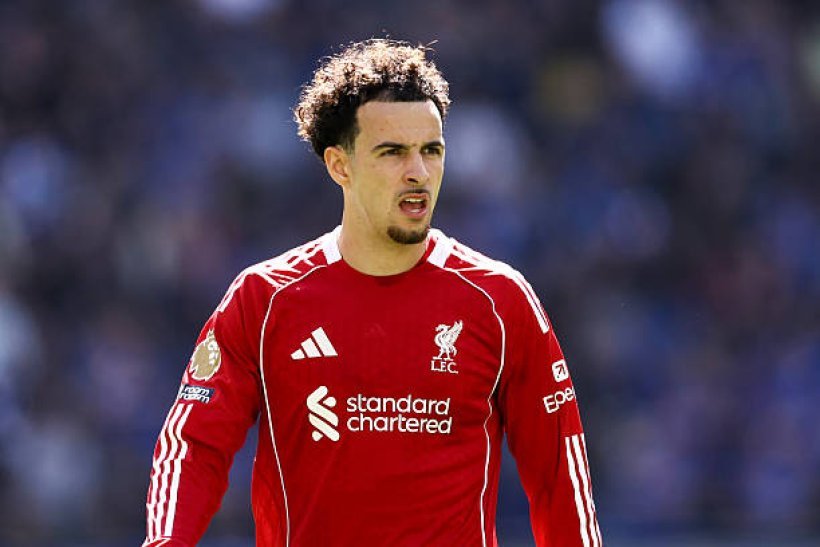 كورتيس جونس يفكر في الرحيل عن ليفربول