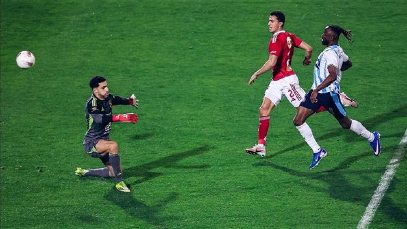 إيقافات وغرامات تضرب قمة بيراميدز والأهلي