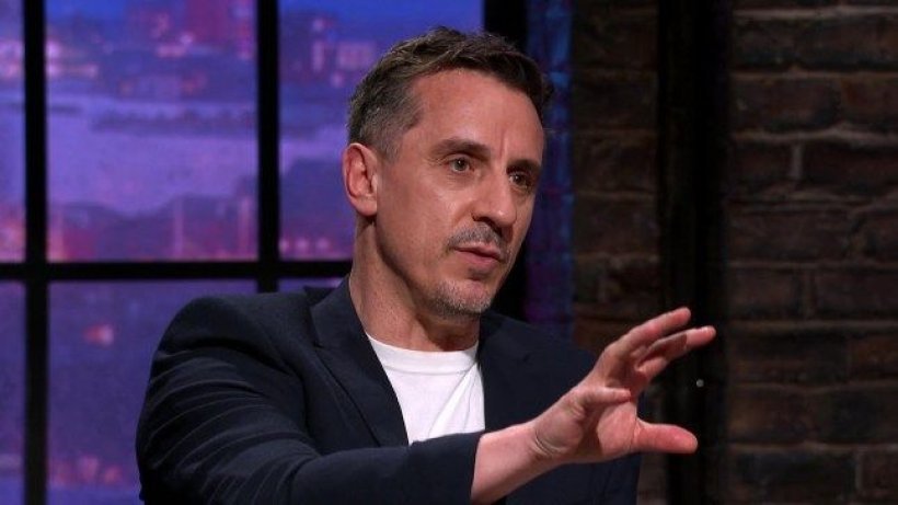 نيفيل يحدد 3 صفقات لتحسين مانشستر يونايتد وإعادته للمنافسة