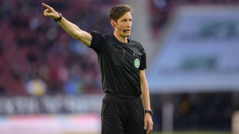 حكام مباراة الأهلي والزمالك في الدوري