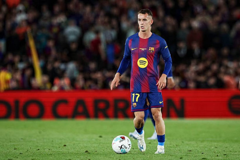 كاسادو يفتح باب الرحيل عن برشلونة