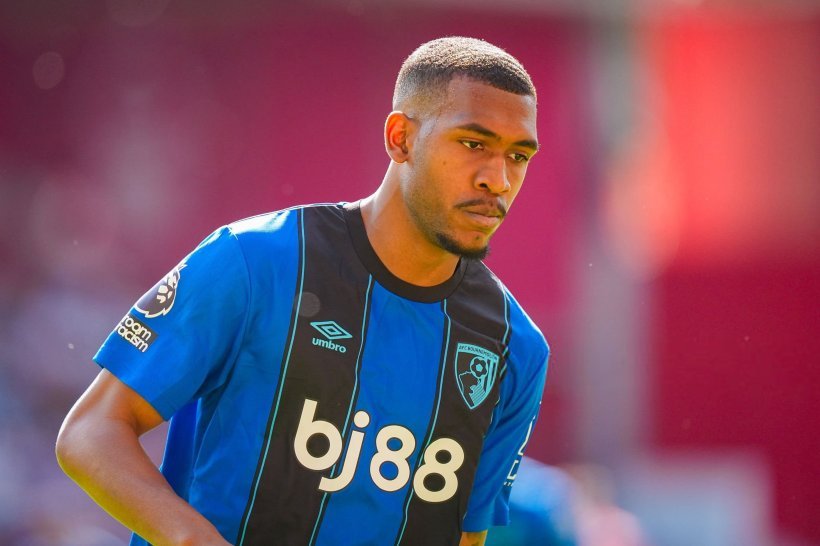 الهلال يستهدف ريان جناح بورنموث