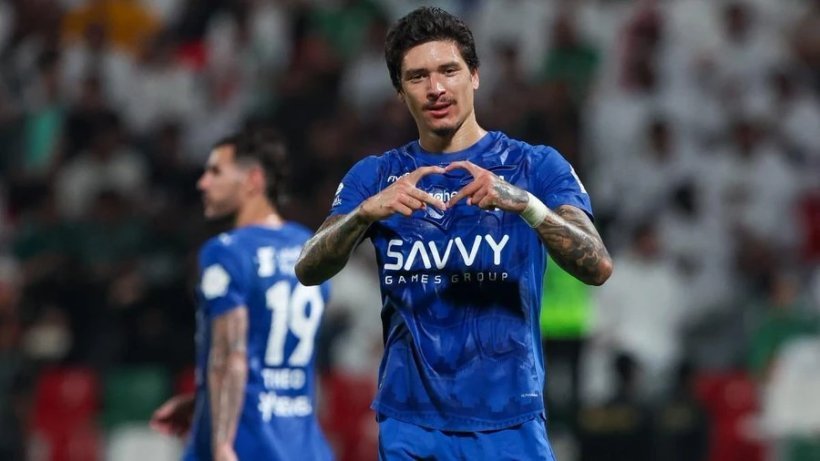 الهلال يدرس إعارة نونيز وبرشلونة يراقب الموقف