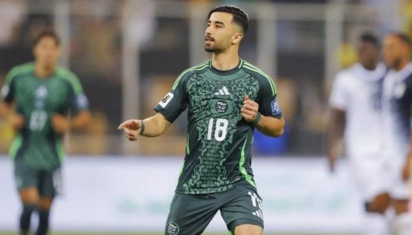 عمورة: أعمل دائمًا لأكون عند مستوى التطلعات مع نيس والمنتخب الجزائري