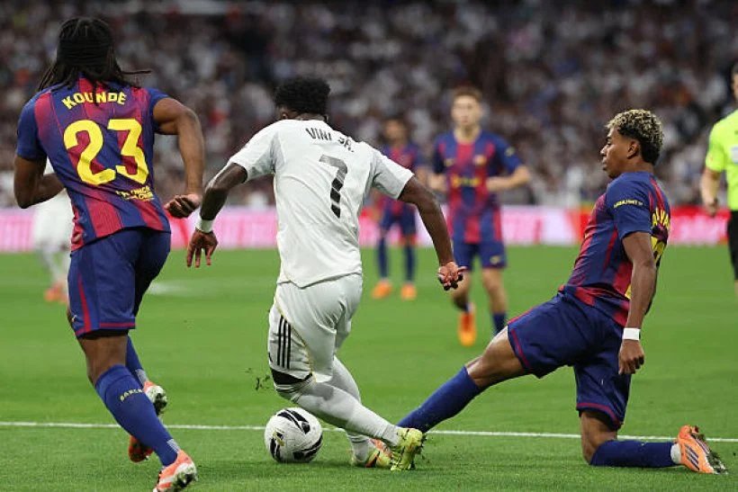 تقرير: 5 عوامل قد تحسم الكلاسيكو بين برشلونة وريال مدريد