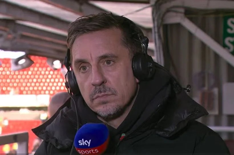 جاري نيفيل يتهم لاعبي مانشستر يونايتد بخداع كاريك ويشن هجومًا حادًا عليهم