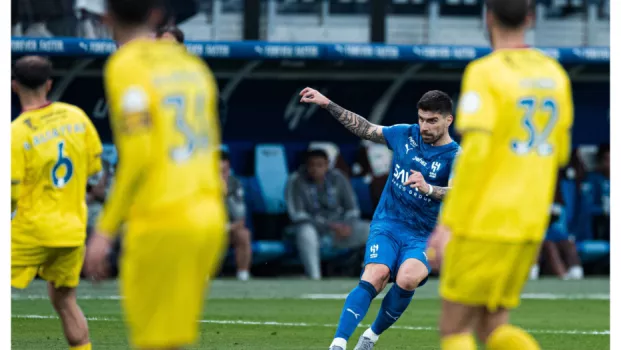 قطار الهلال يدهس الحزم بثلاثية نظيفة ويُحكم قبضته على صدارة دوري روشن