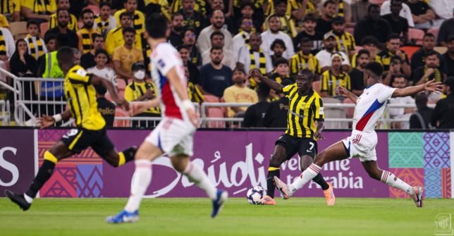 فوز الاتحاد على الشارقة بثلاثية نظيفة في دوري أبطال آسيا