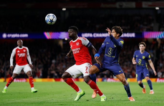 أرسنال يسحق أتلتيكو مدريد برباعية مذهلة ويتقاسم الصدارة بدوري الأبطال