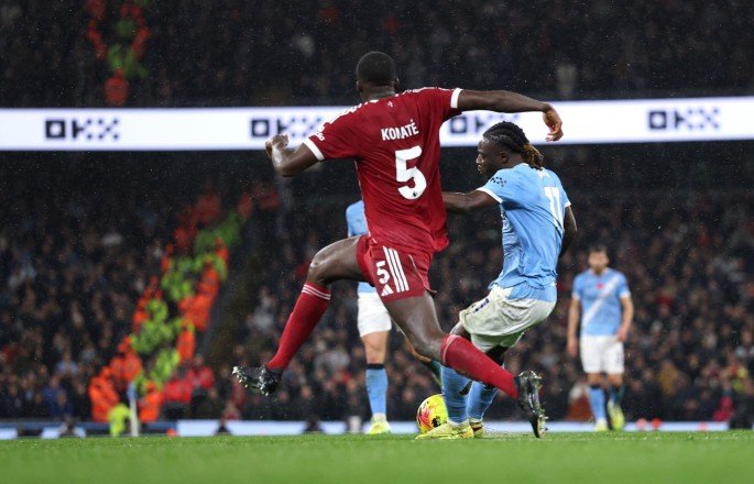 مانشستر سيتي يقسو على ليفربول بثلاثية