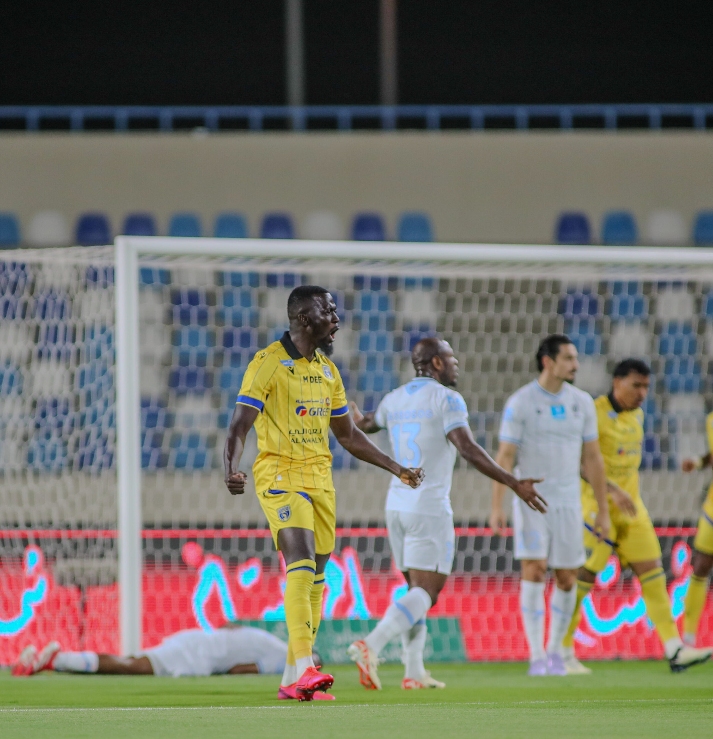 في مباراة مثيرة.. التعاون يعبر الأخدود بـ«دوري روشن»