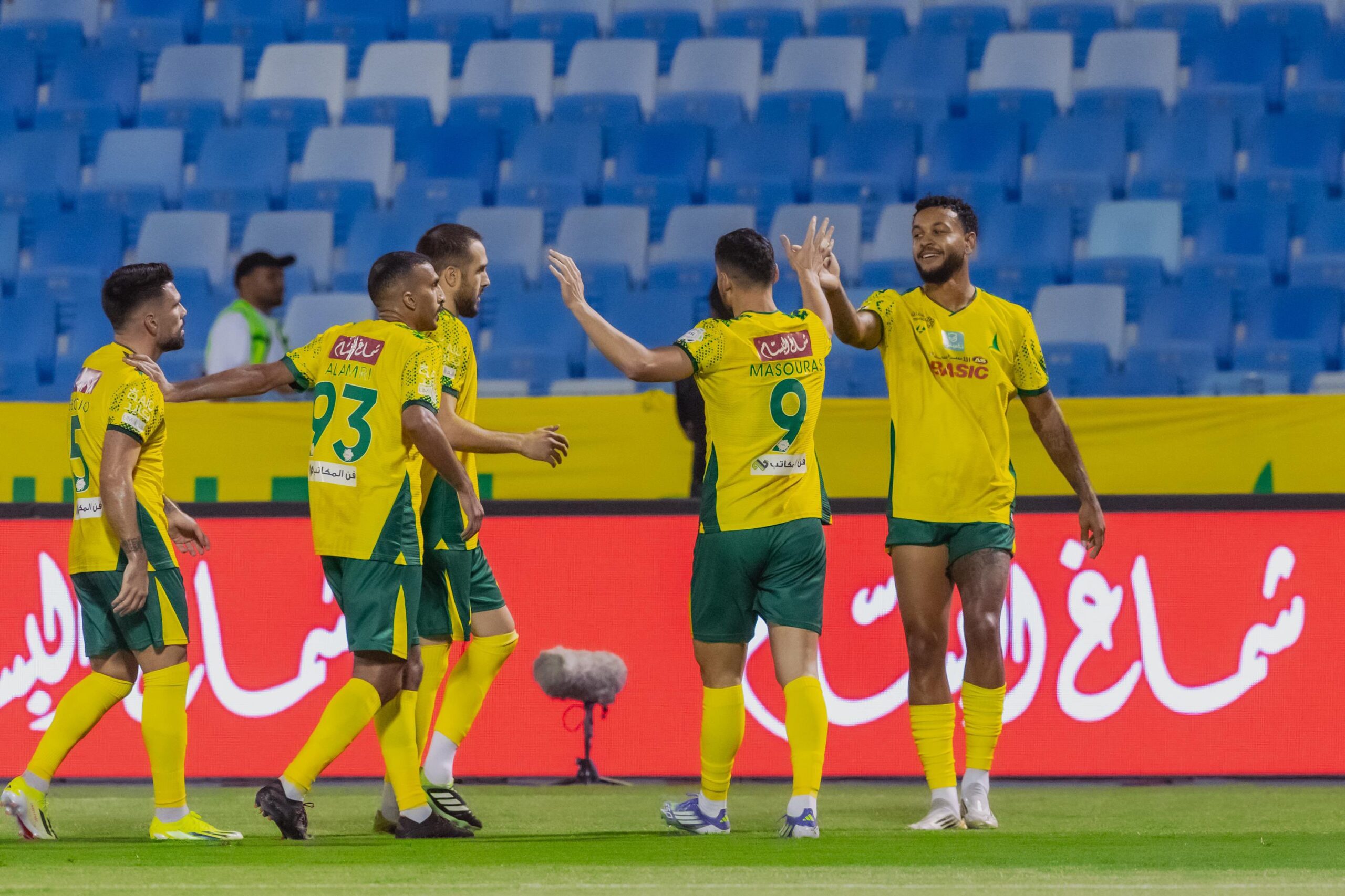 الخليج يفوز علي الفيحاء بثلاثية في دوري روشن