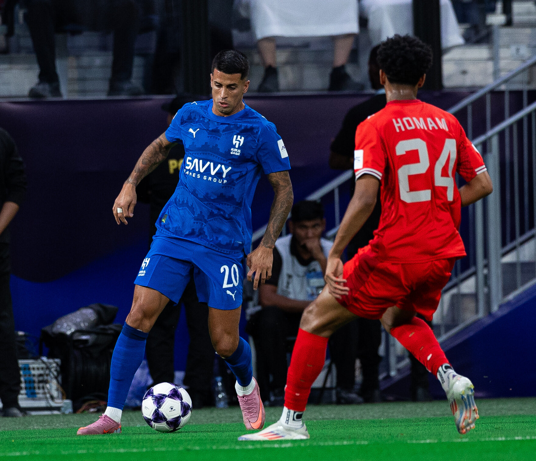 عاجل الشوط الأول.. بولبينة يمنح الدحيل التقدم أمام الهلال