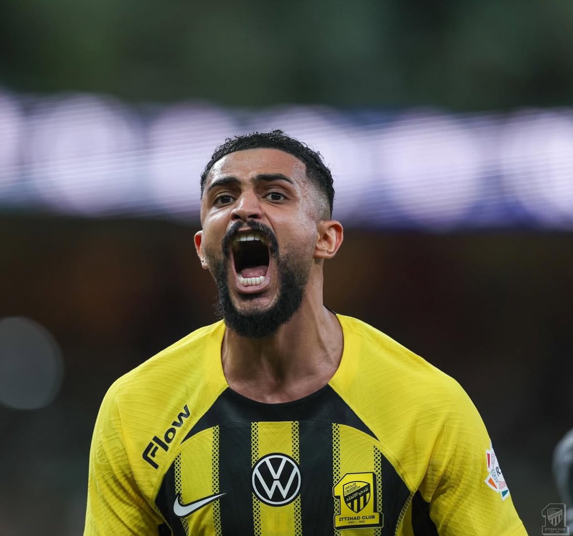 العمري يفضل الاتحاد ويرفض القادسية.. والنصر يشترط الملايين