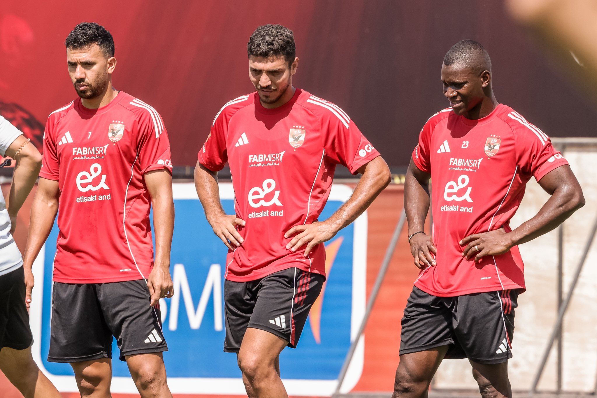 الأهلي المصري يضع مدرب الاتحاد السابق ضمن حساباته 